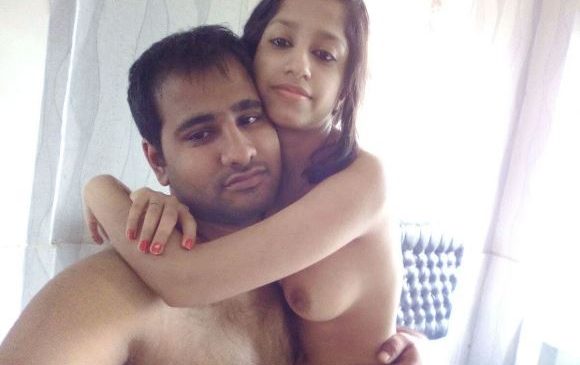 Actress Preity Zinta Sexy Nude Photos Desi Kahani